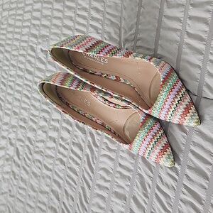 Charles David Fun Multicolor Pumps